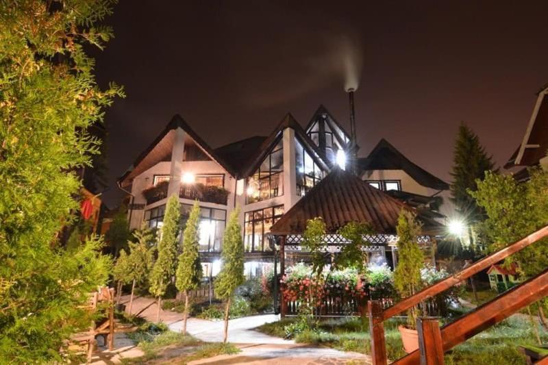 Vila Smaranda เปรดัล ภายนอก รูปภาพ